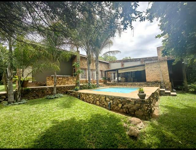 FARM FOR SALE IN LEEUWFONTEIN